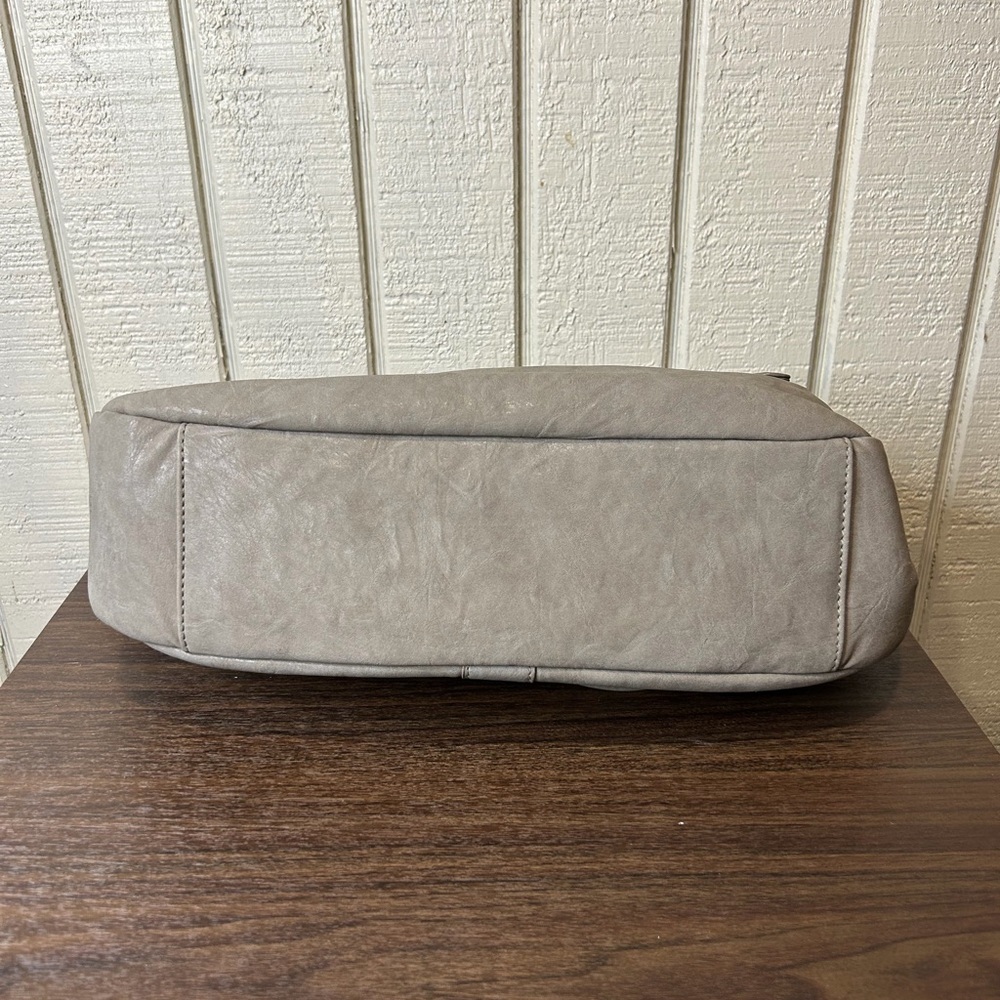 Kelly Moore B-Hobo Camera Bag - Picture 7 of 10